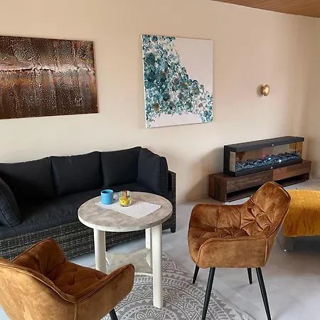 Hund Und Kind * Oberndorf am Neckar